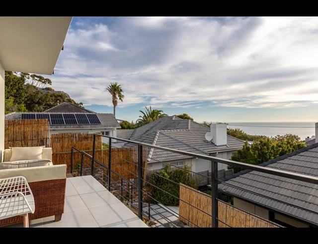 2 BEDROOM APARTMENT TO LET IN CAMPS BAY